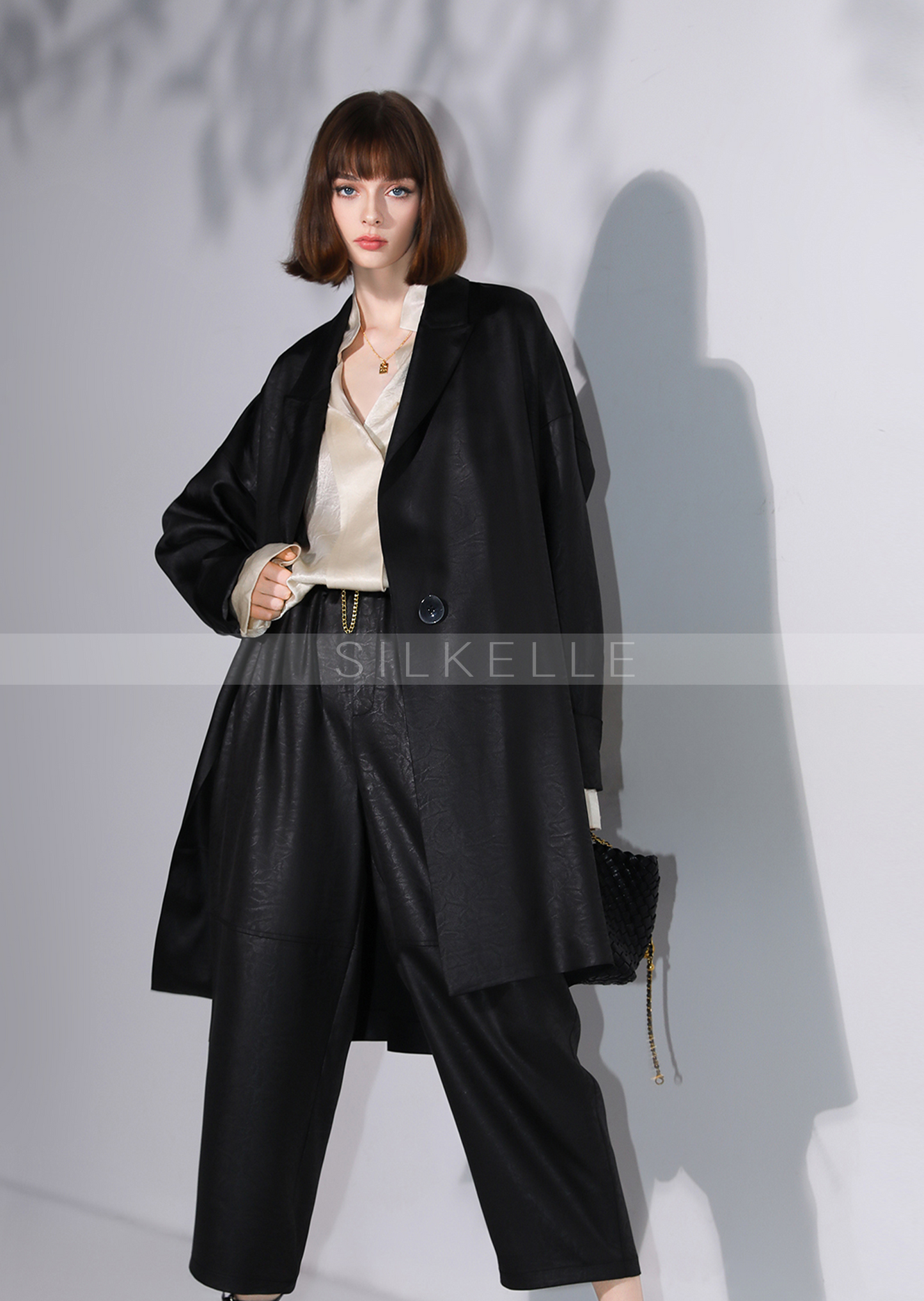 Pleated silky draped horseshoe sleeve autumn shirt