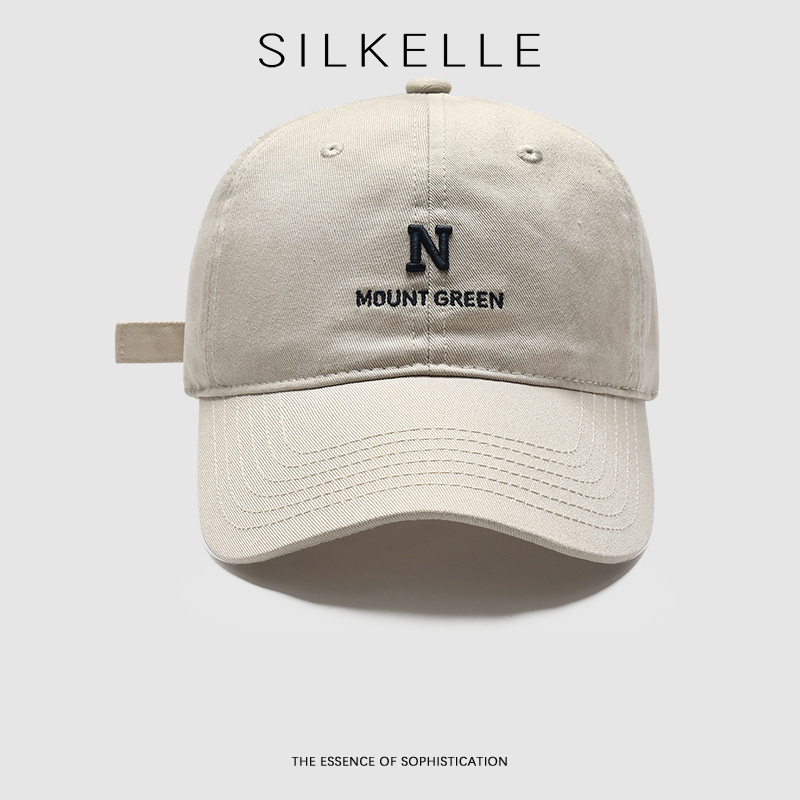 Peaked Cap: N letter