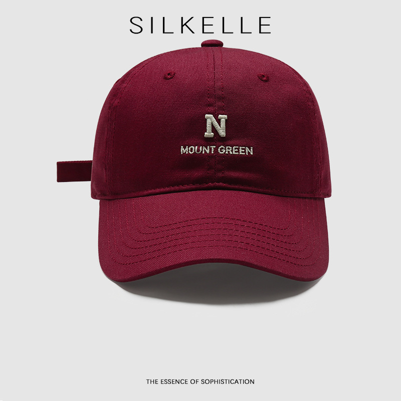 Peaked Cap: N letter