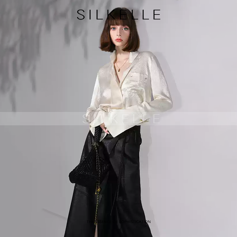 Pleated silky draped horseshoe sleeve autumn shirt