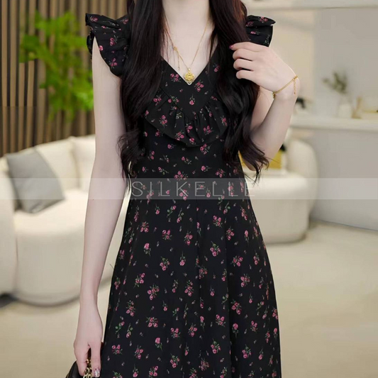 Women's floral dress with waist and small flying sleeves, long V-neck dress