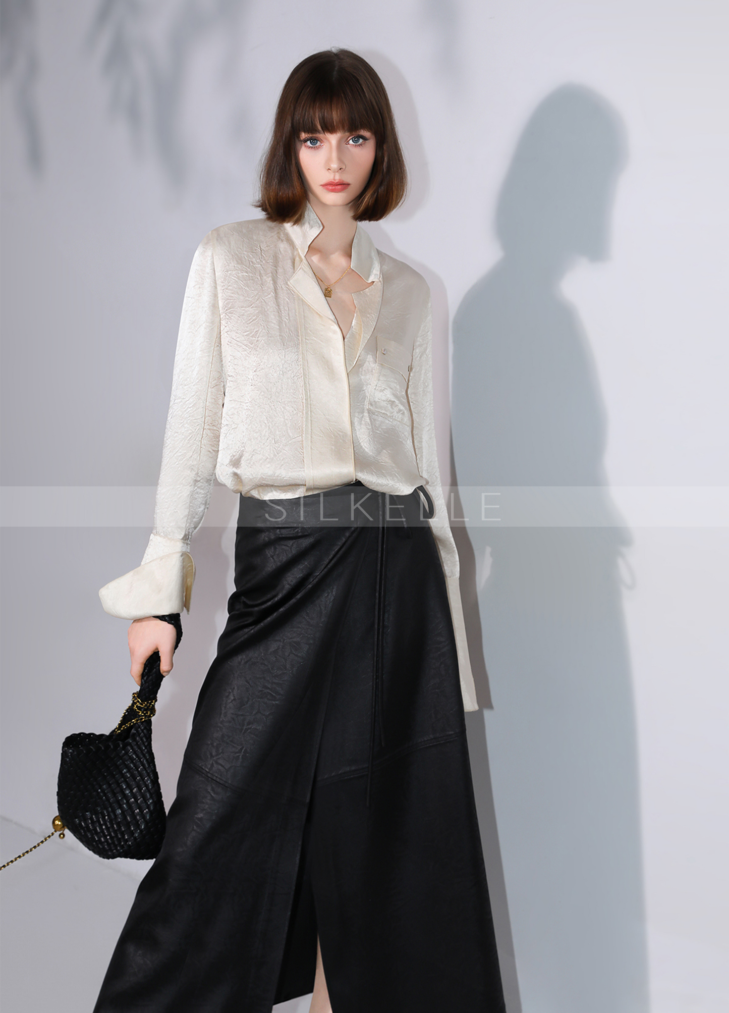 Pleated silky draped horseshoe sleeve autumn shirt