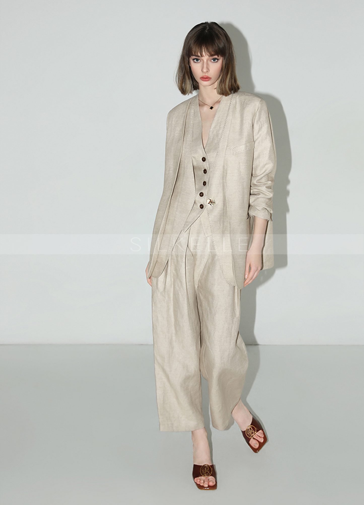 Fake two-piece linen suit for women, elegant commuting, bare collar suit