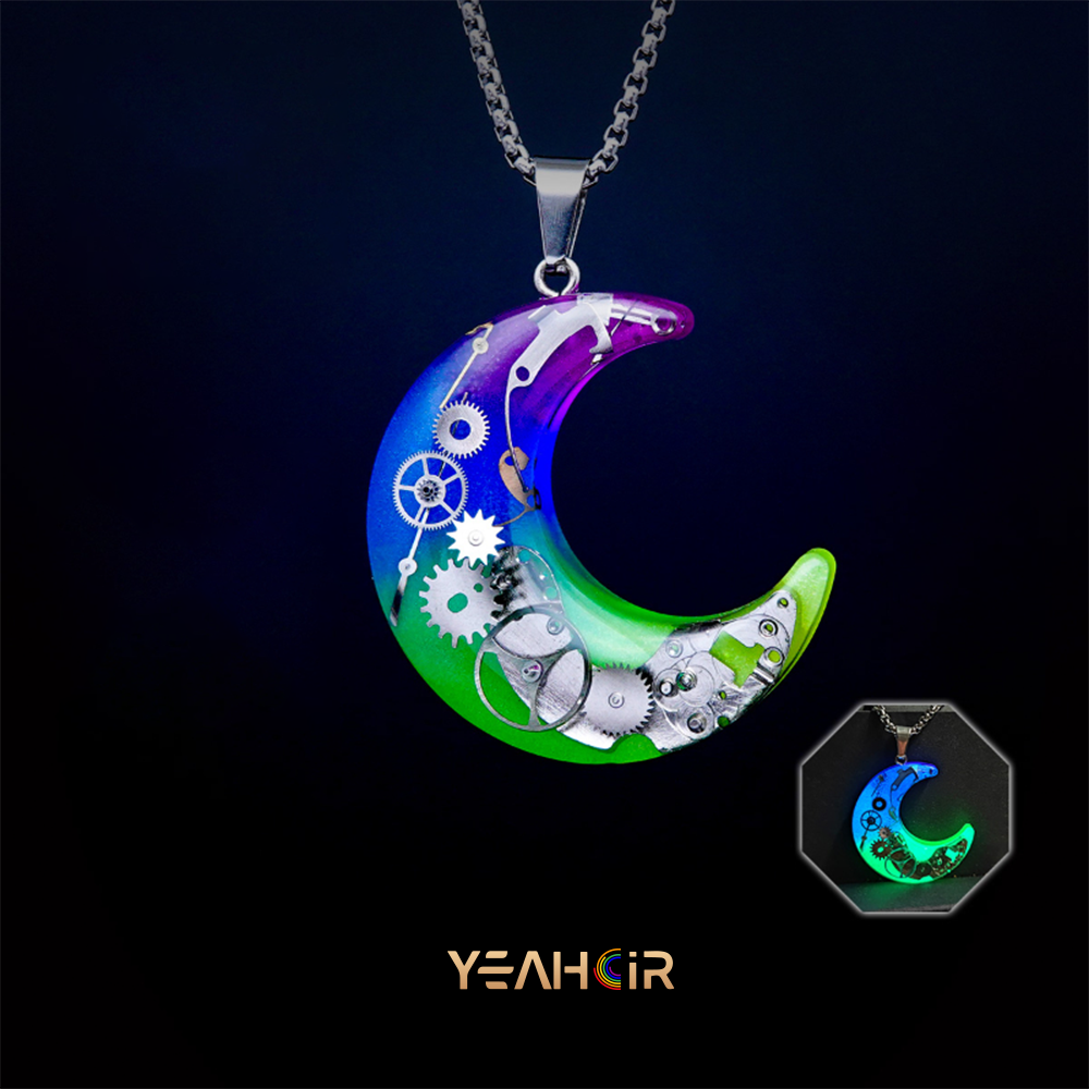 Gear Star Moon: Necklace